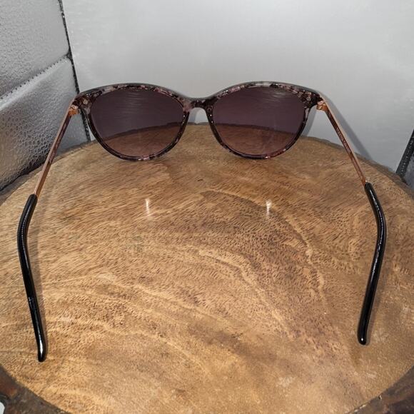 Foster Grant Floral Cat Eye Sunglasses Brown Gradient Lens Vintage Style Women's - Picture 6 of 9